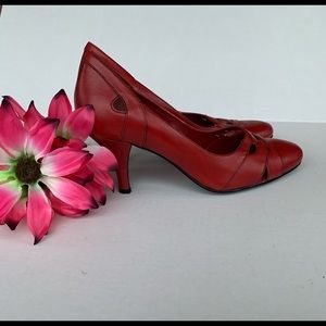Connie Red Heels Sz 8